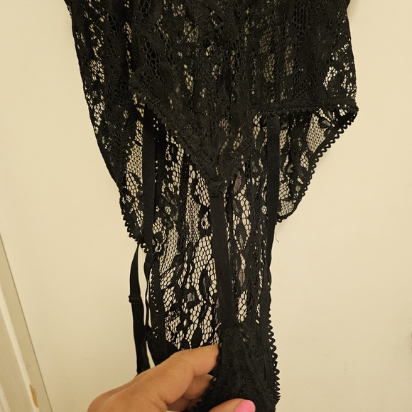 Adore Me Stretchy black lack one piece lingerie with attached adjustable garters - Picture 6 of 12